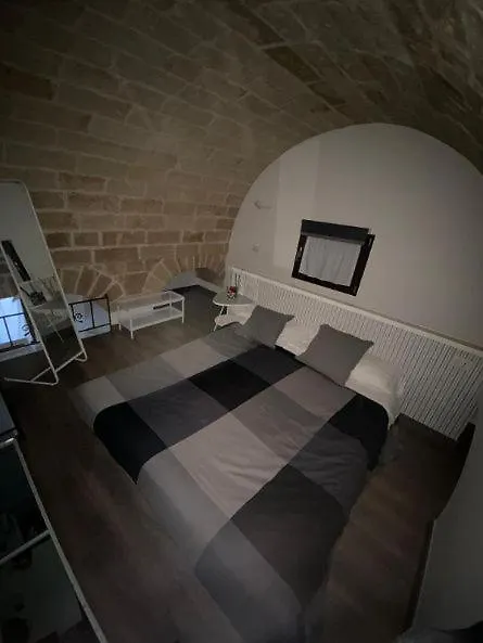 Bbsantanna2 Bed & Breakfast Bari