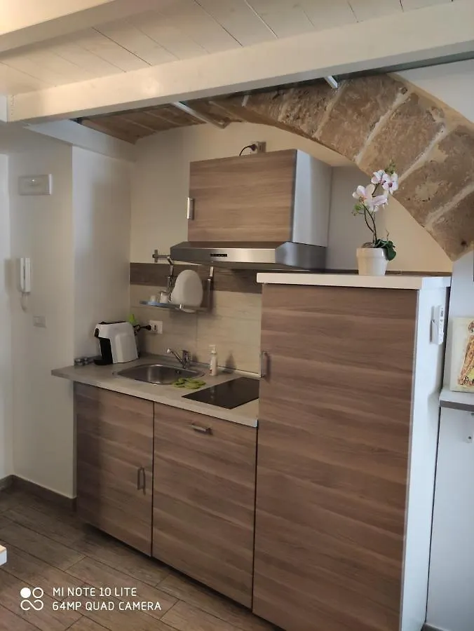 Bbsantanna2 Bed and Breakfast Μπάρι 0*,