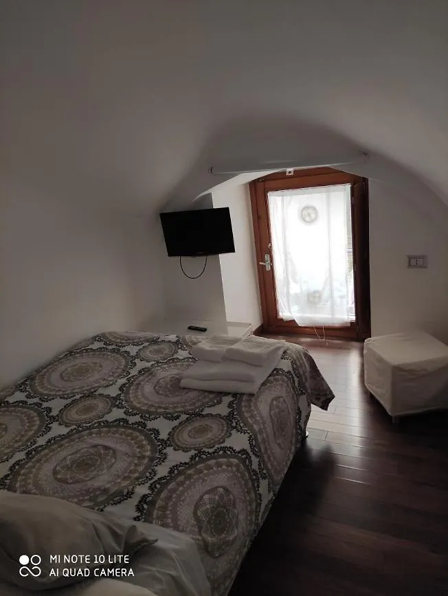 Bbsantanna2 Bed and Breakfast Μπάρι